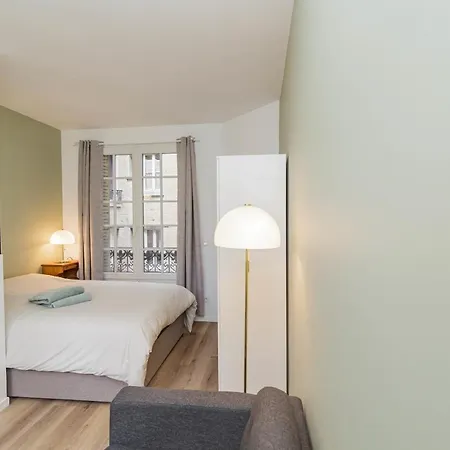 Apartment Very Nice Studio For 2 People In Paris